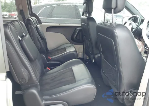 2019 Dodge Grand Caravan Sxt z USA, uszkodzony, nr VIN 2C4RDGCG5KR689006